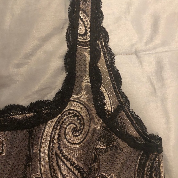 Top - Picture 2 of 3